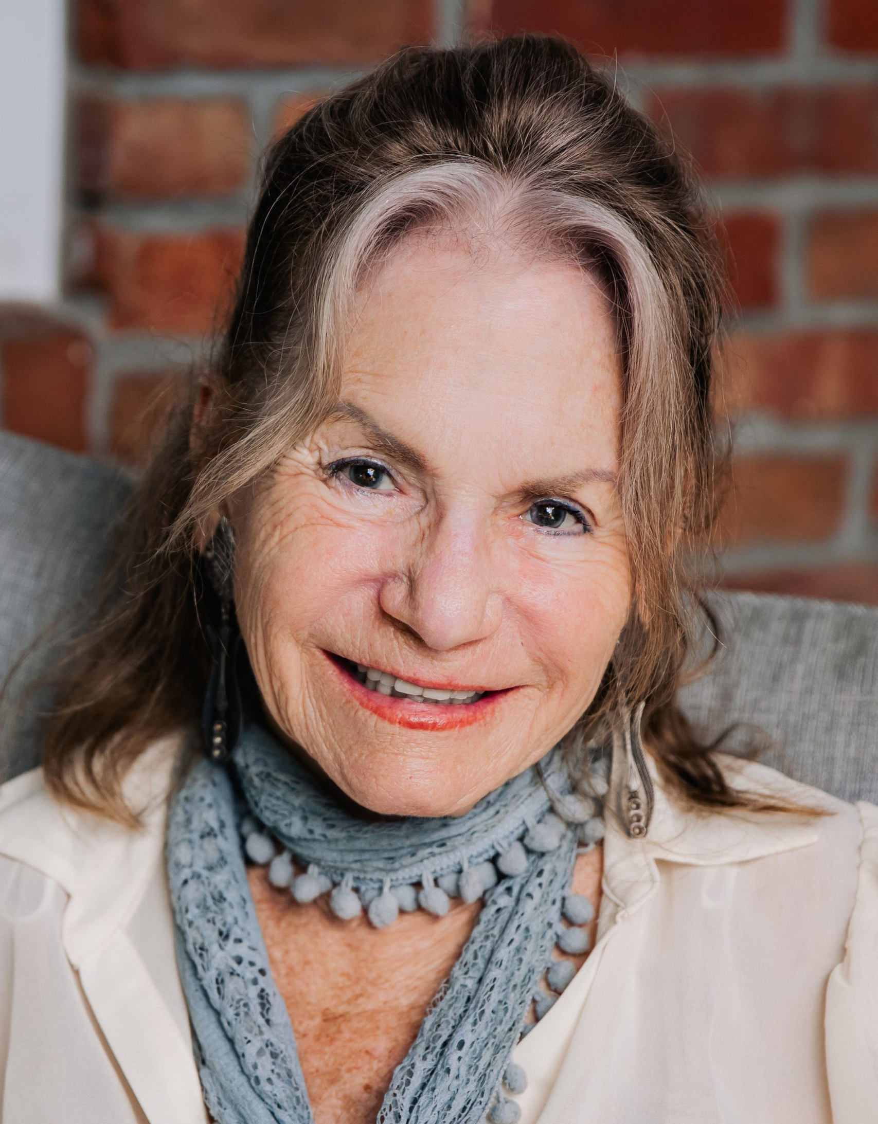 Judith Ruggiero Judith Rabinor, Ph.D. Psychologist, author, psychotherapist.